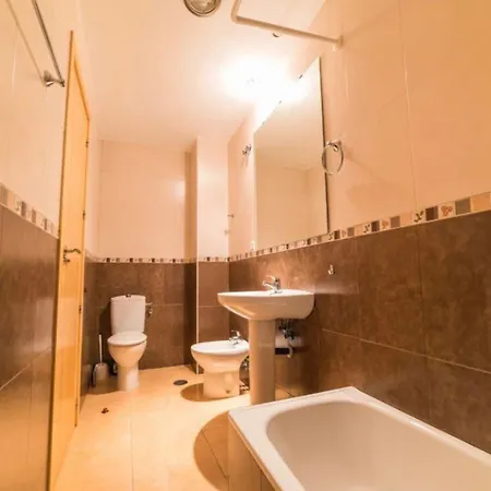 Calle Cuesta - Near *